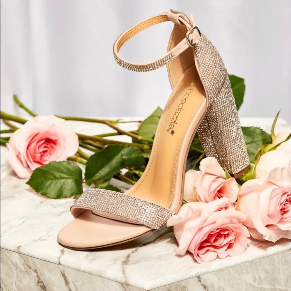 Classic heeled sandal with rhinestones, size 9.5, never worn